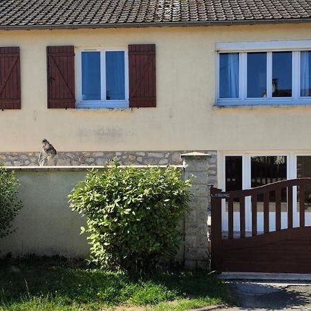Maison De Village Avec Exterieur Oysonville Esterno foto