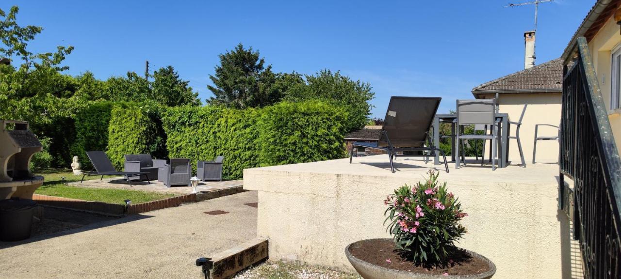 Maison De Village Avec Exterieur Oysonville Esterno foto